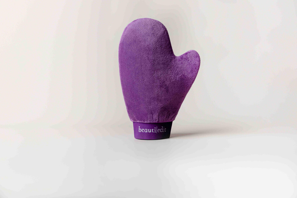 Northern Ireland, Ireland and UK-based commercial studio product photographer. 