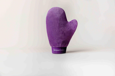 Northern Ireland, Ireland and UK-based commercial studio product photographer. 