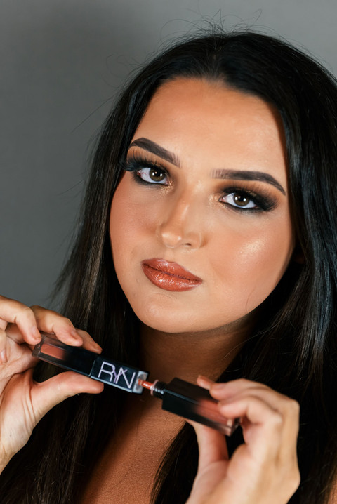 Northern Ireland, Ireland and UK-based studio model photographer. 